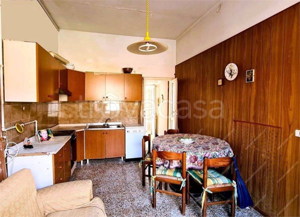 casa indipendente in vendita a Gambarana