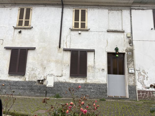 casa indipendente in vendita a Gambarana