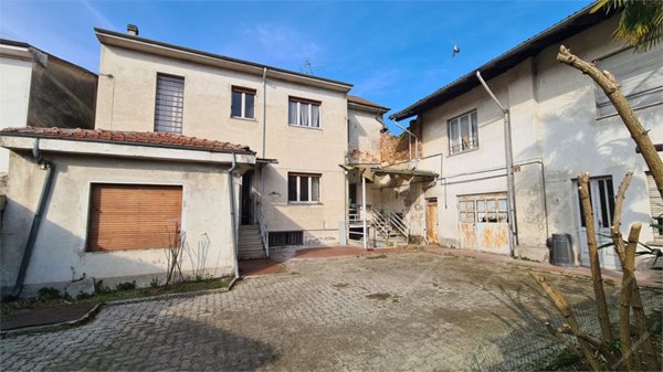 appartamento in vendita a Gambarana