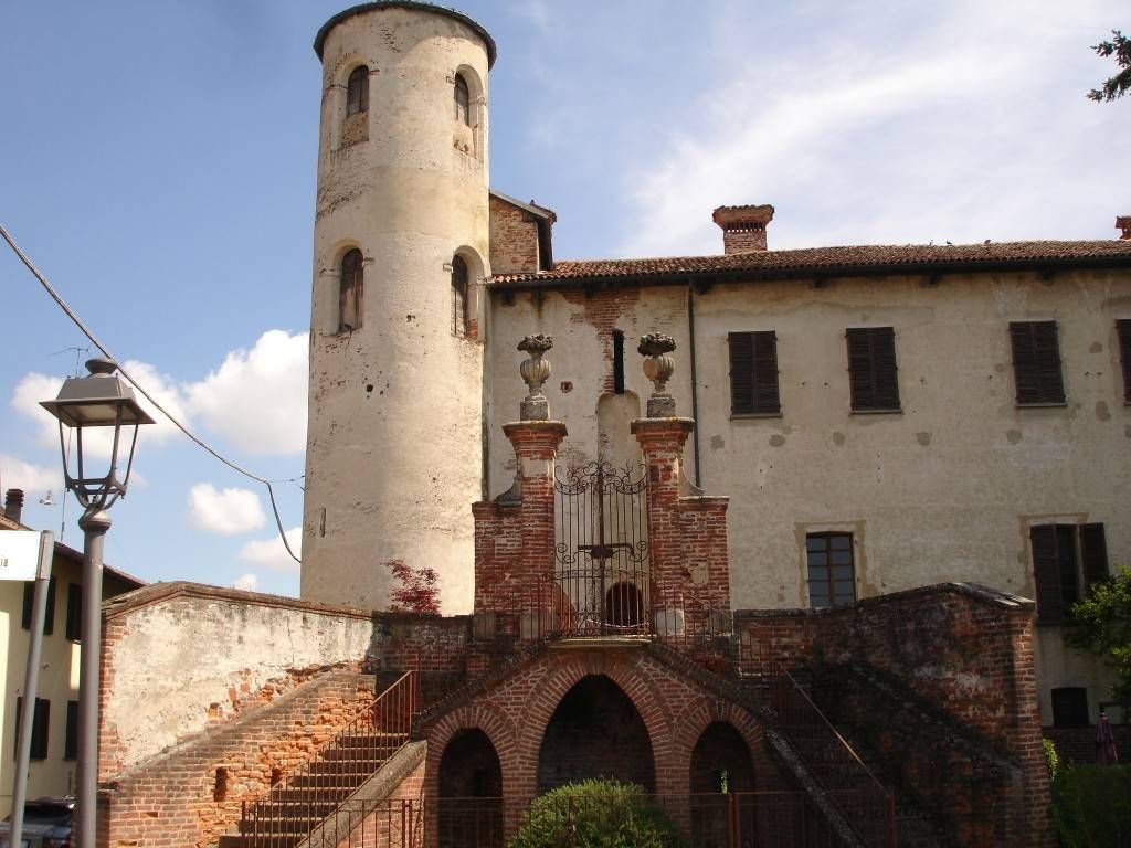 negozio in vendita a Gambolò