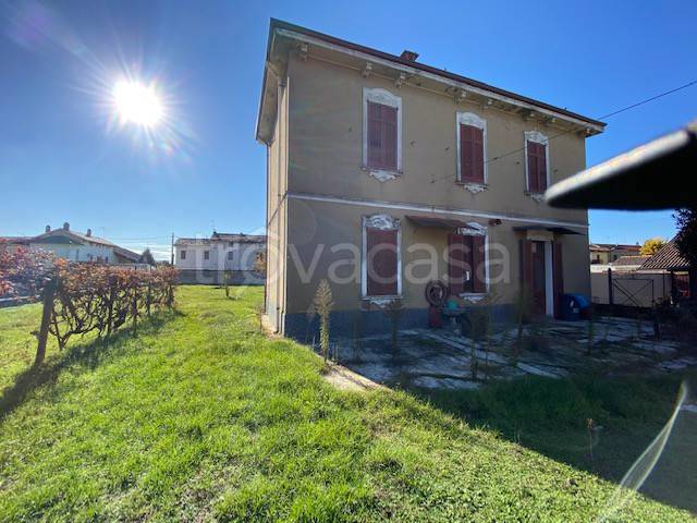 terreno edificabile in vendita a Gambolò