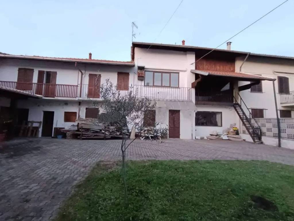 casa indipendente in vendita a Gambolò