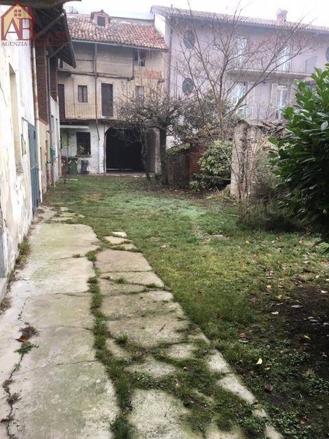 casa indipendente in vendita a Gambolò