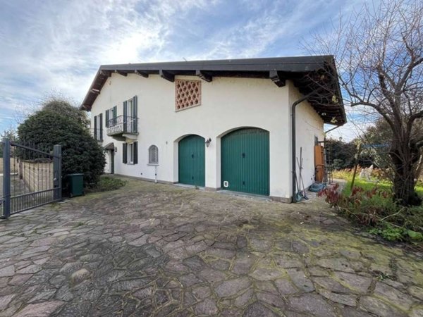 casa indipendente in vendita a Gambolò