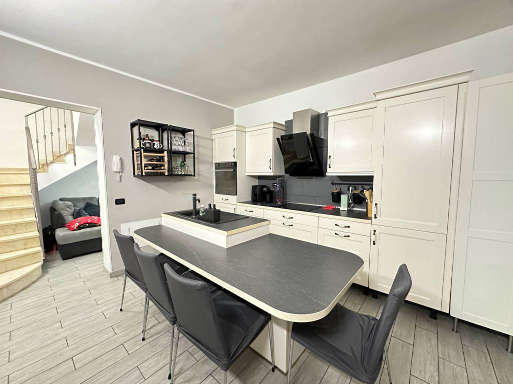 casa indipendente in vendita a Gambolò