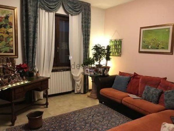 casa indipendente in vendita a Gambolò
