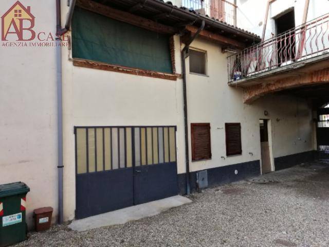 casa indipendente in vendita a Gambolò