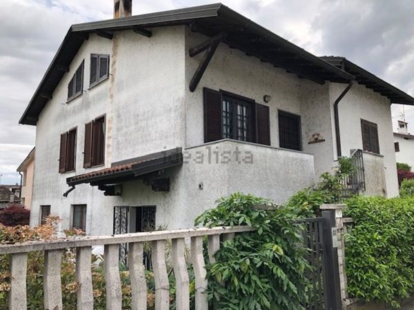 casa indipendente in vendita a Gambolò
