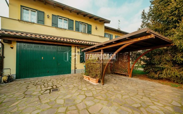 casa indipendente in vendita a Gambolò