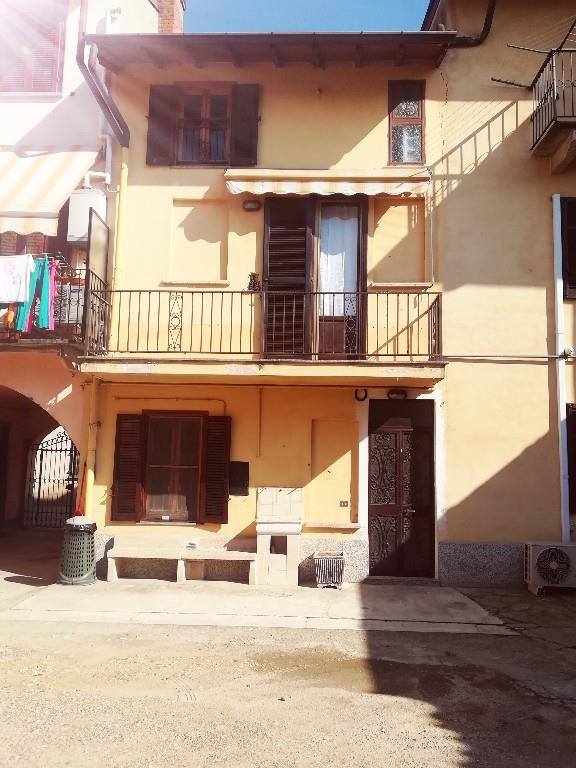 casa indipendente in vendita a Gambolò