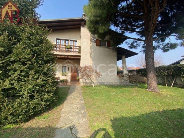 casa indipendente in vendita a Gambolò