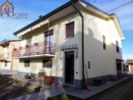 casa indipendente in vendita a Gambolò