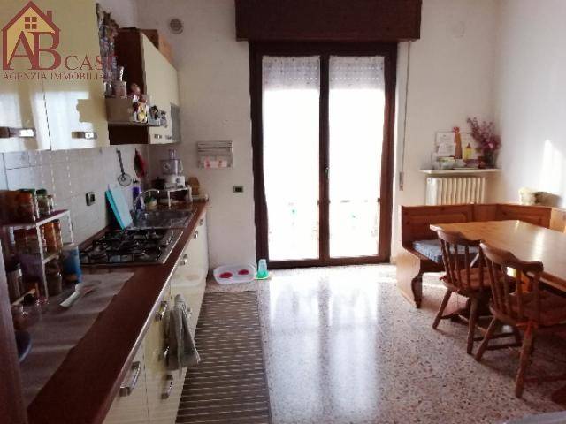 casa indipendente in vendita a Gambolò