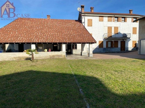 casa indipendente in vendita a Gambolò