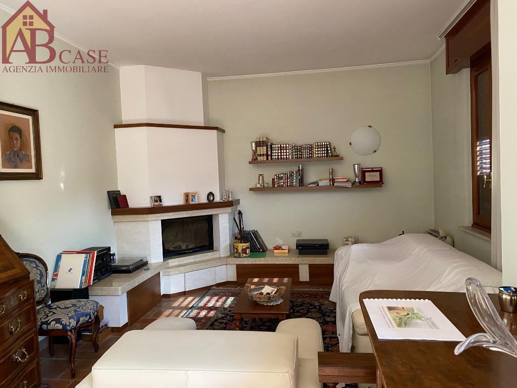 appartamento in vendita a Gambolò