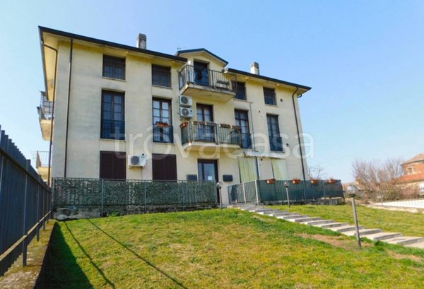 appartamento in vendita a Gambolò in zona Remondò