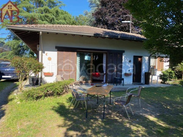 casa indipendente in vendita a Gambolò