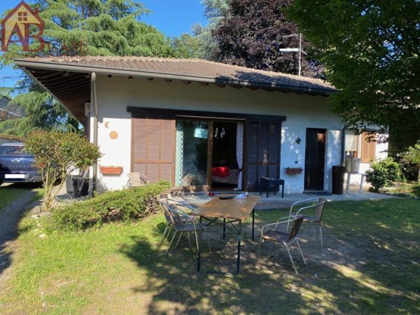 casa indipendente in vendita a Gambolò