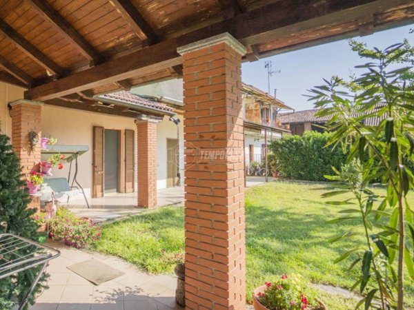 casa indipendente in vendita a Gambolò in zona Garbana