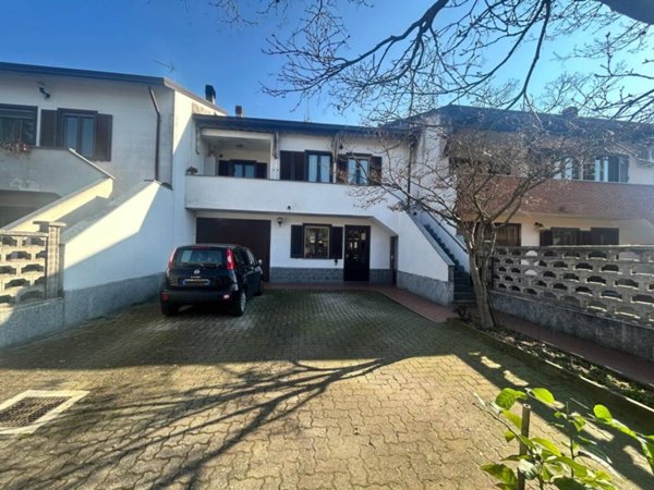 casa indipendente in vendita a Gambolò