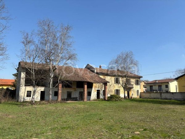 casa indipendente in vendita a Gambolò