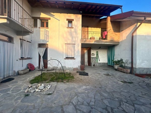 appartamento in vendita a Gambolò
