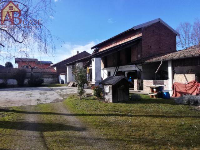 casa indipendente in vendita a Gambolò