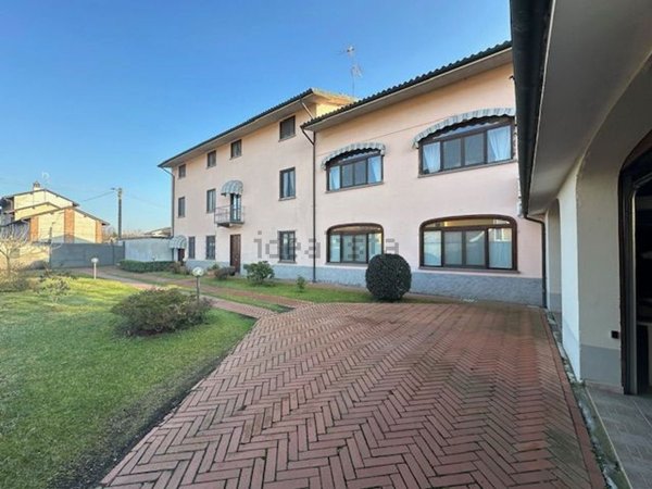 casa indipendente in vendita a Gambolò