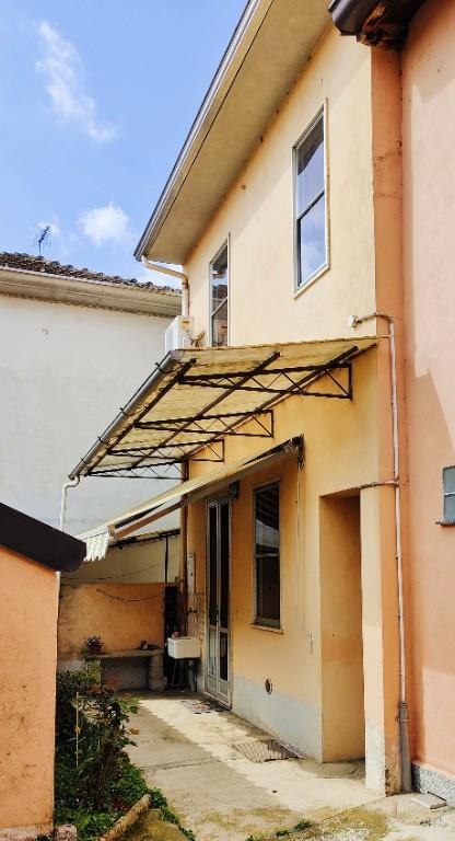 casa indipendente in vendita a Gambolò