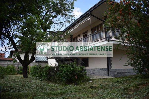 casa indipendente in vendita a Gambolò