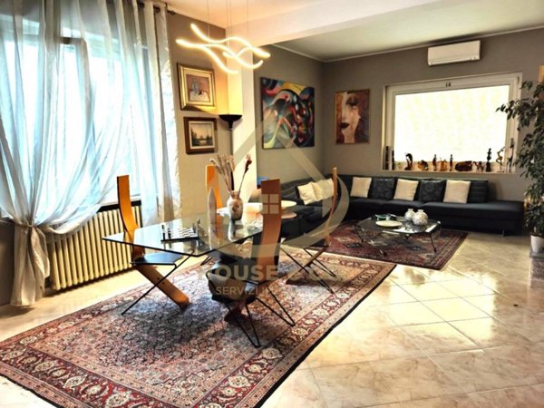 casa indipendente in vendita a Gambolò