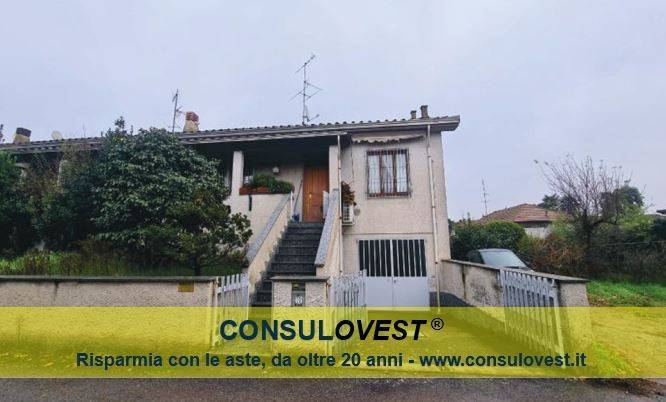casa indipendente in vendita a Gambolò