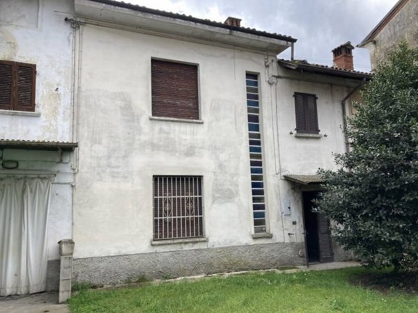 casa semindipendente in vendita a Gambolò