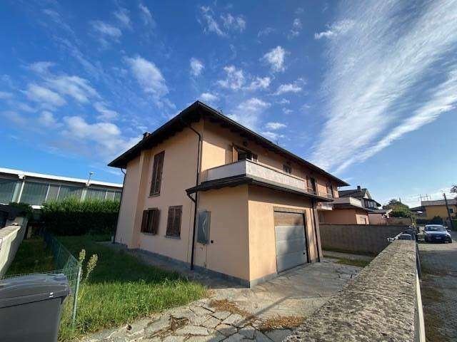 casa indipendente in vendita a Gambolò