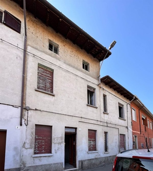 casa indipendente in vendita a Gambolò