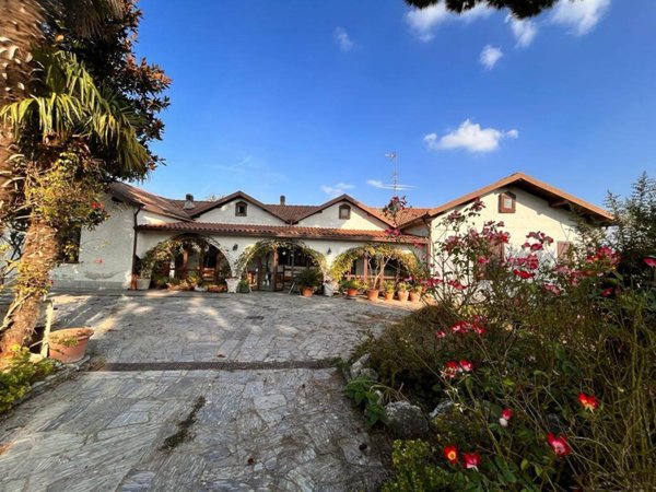 casa indipendente in vendita a Gambolò