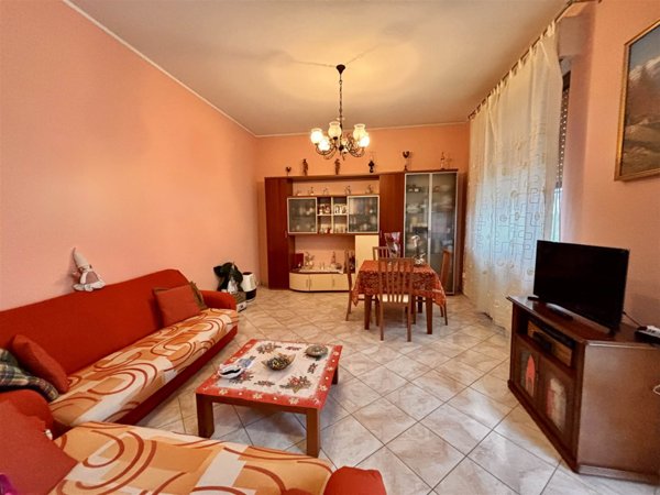 casa indipendente in vendita a Gambolò