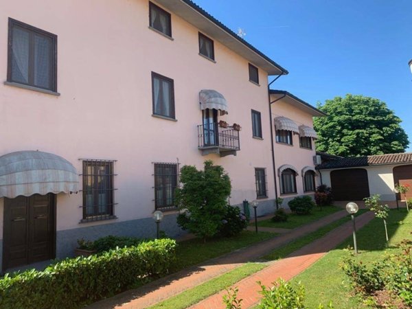 casa indipendente in vendita a Gambolò