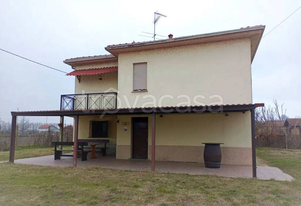 casa indipendente in vendita a Gambolò
