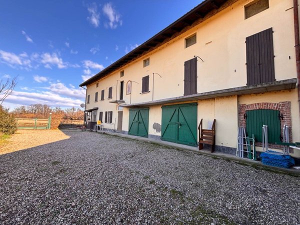 casa indipendente in vendita a Gambolò