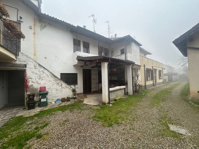 appartamento in vendita a Gambolò