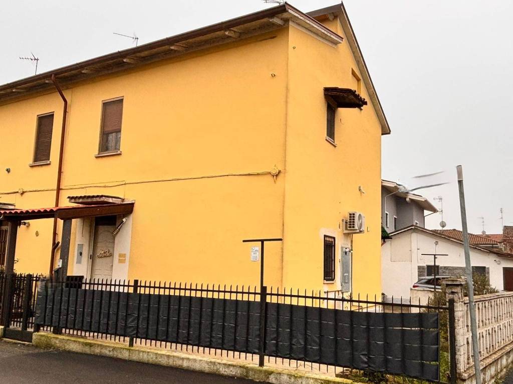 appartamento in vendita a Gambolò