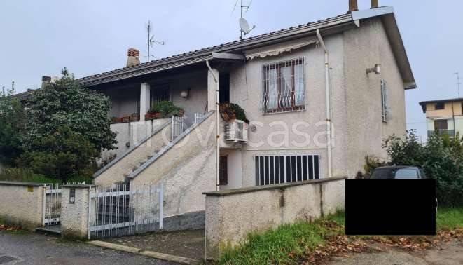 casa indipendente in vendita a Gambolò