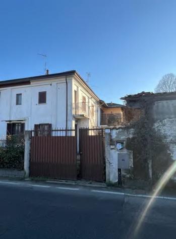 terreno edificabile in vendita a Gambolò