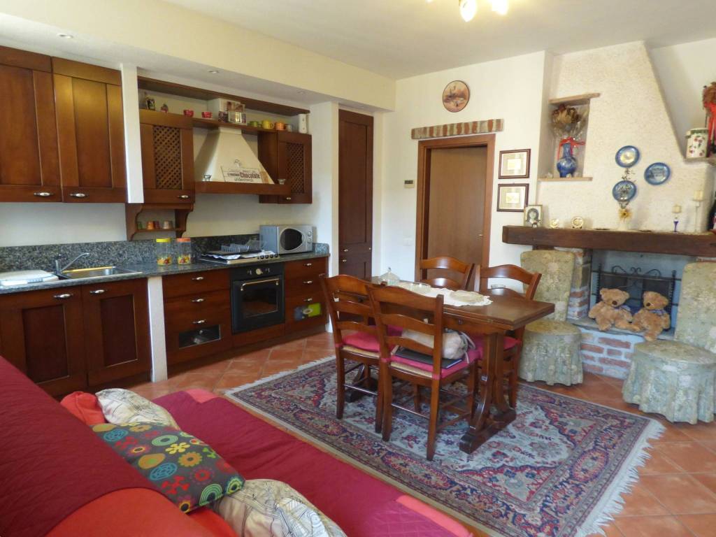 casa indipendente in vendita a Gambolò in zona Garbana