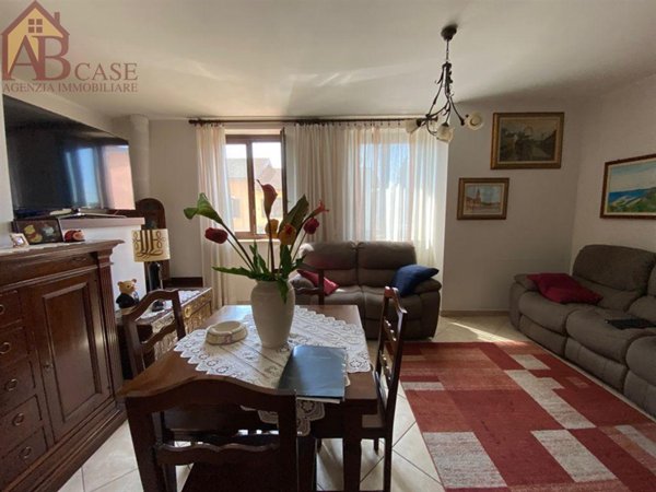 casa indipendente in vendita a Gambolò