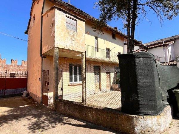 appartamento in vendita a Gambolò