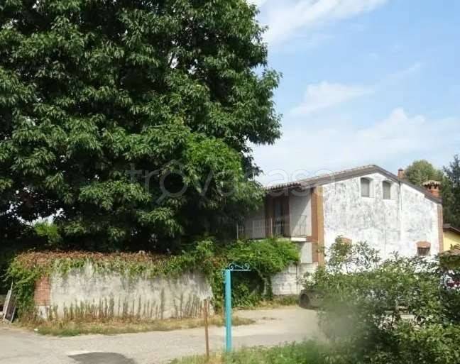 casa indipendente in vendita a Gambolò in zona Garbana