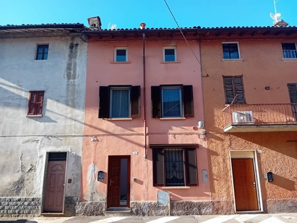 casa indipendente in vendita a Gambolò