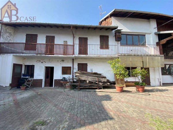 casa indipendente in vendita a Gambolò